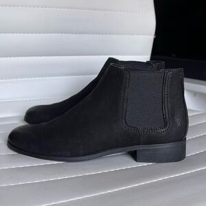 Frye Mallory Nubuck Leather Chelsea Boots in Black Size 7.5